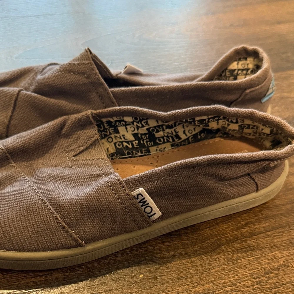 TOMS Kids Slip-On Canvas Moccasins in Brown